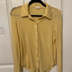Wilfred yellow top